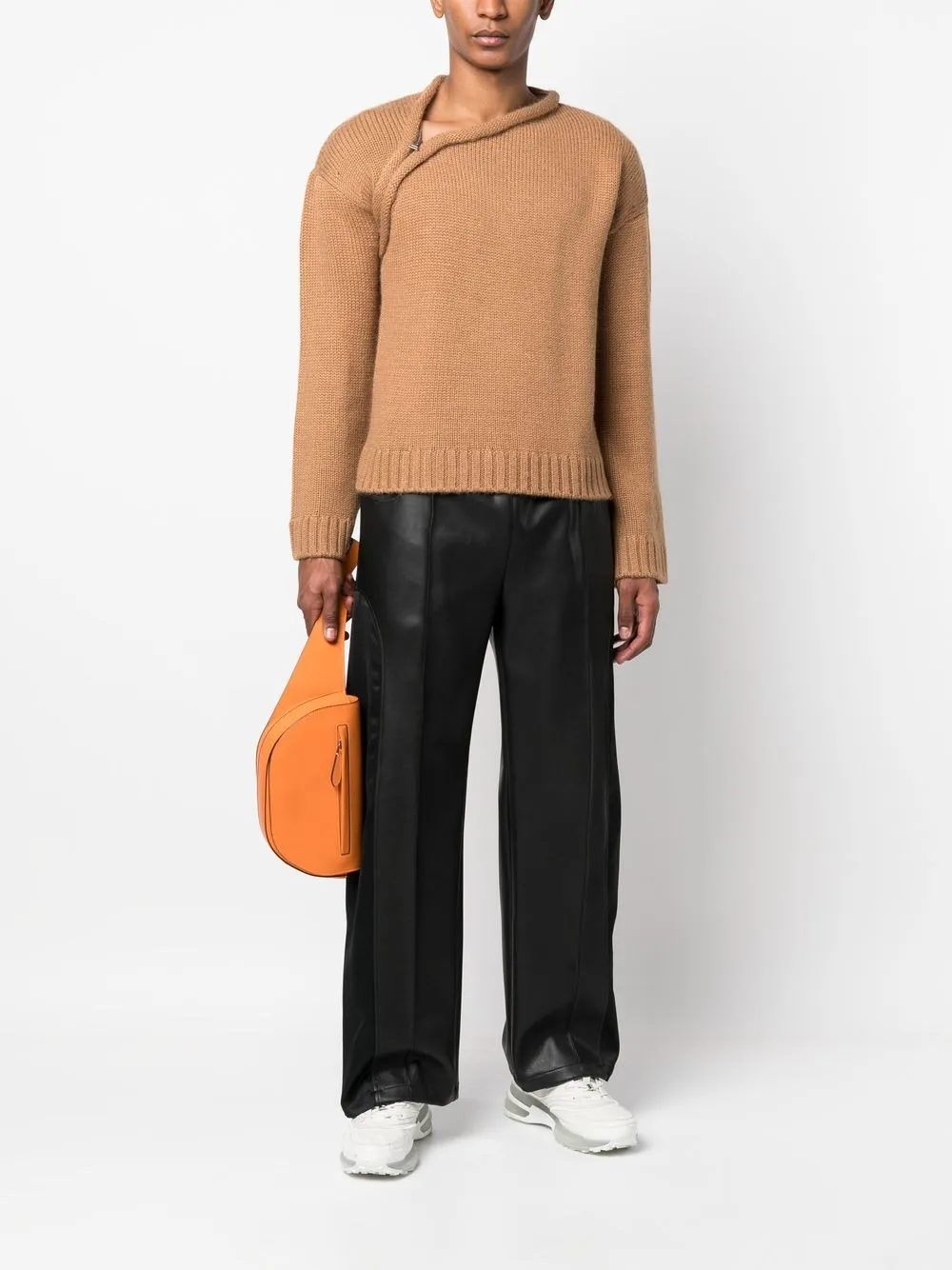 JW Anderson Asymmetrische trui - Bruin