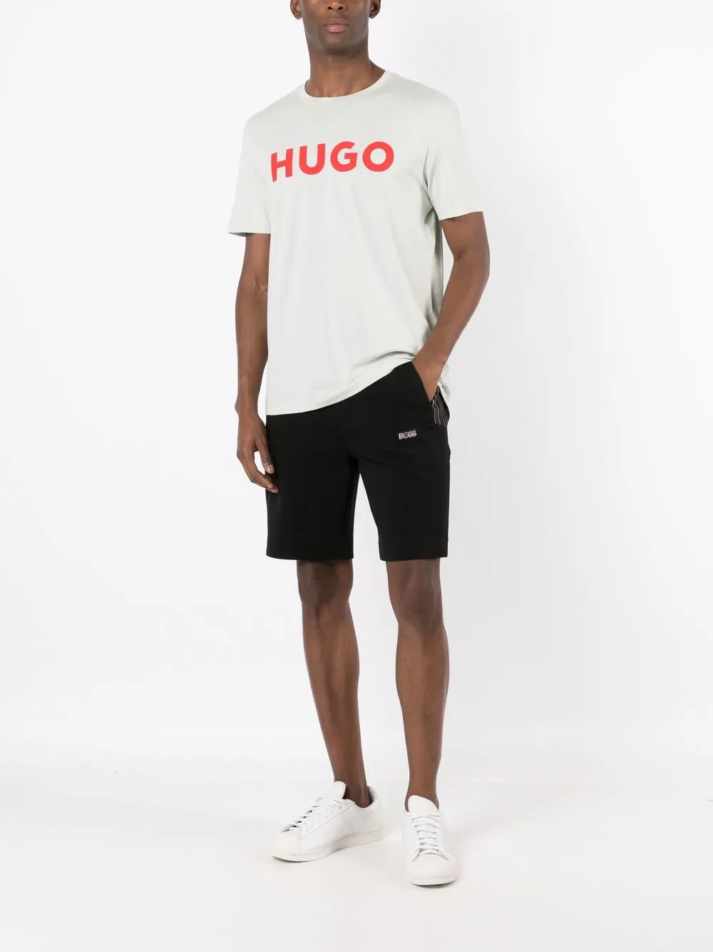 HUGO BOSS LOGO-PRINT DETAIL T-SHIRT