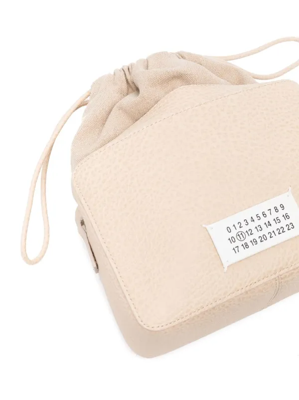 バッグ Maison Margiela 5AC CAMERA BAG MEDIUM 17749958_38585435_600.jpg