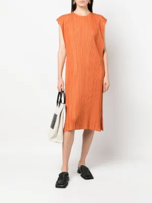 Pleats Please by Issey Miyake(プリーツ・プリーズ・イッセイ