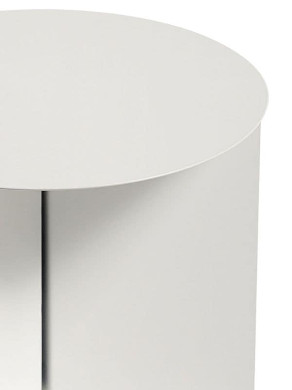 Slit round table