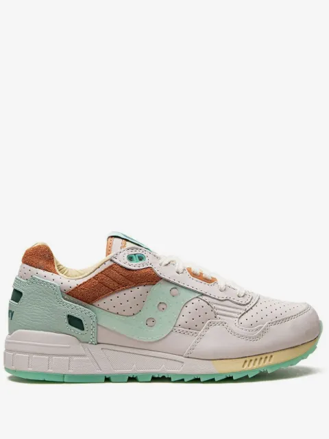 Saucony Shadow 5000 スニーカー