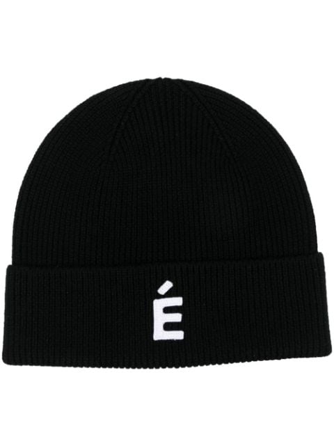 Etudes appliqué-letter beanie 