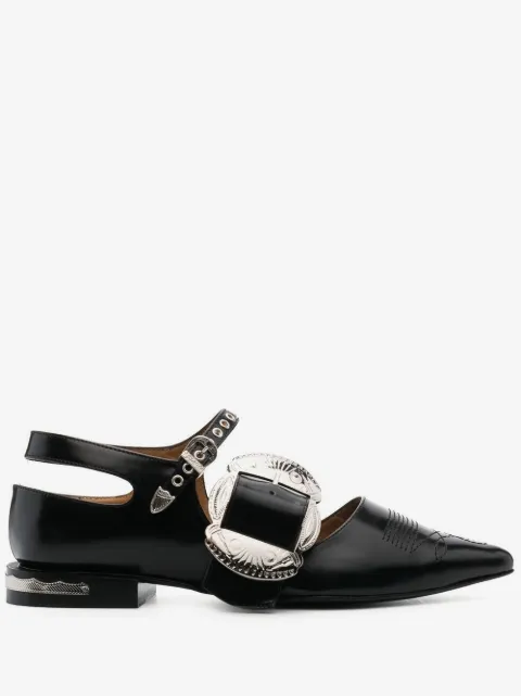 Toga Pulla mules con detalle de hebilla