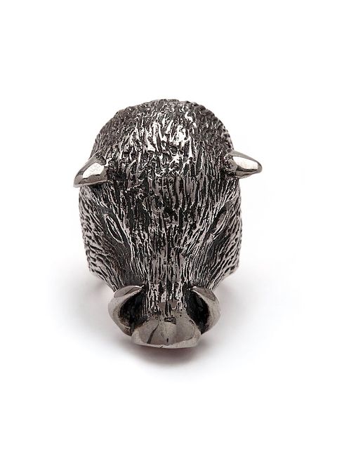The Great Frog Ring im Wildschwein-Design