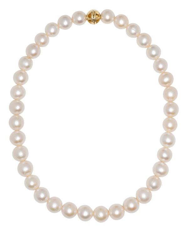 pearl a year necklace