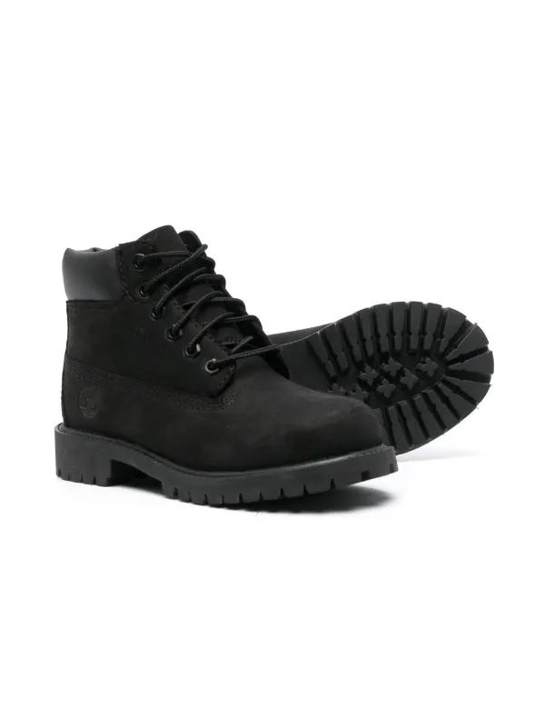 Timberland Kids ロゴエンボス ブーツ | ブラック | FARFETCH JP