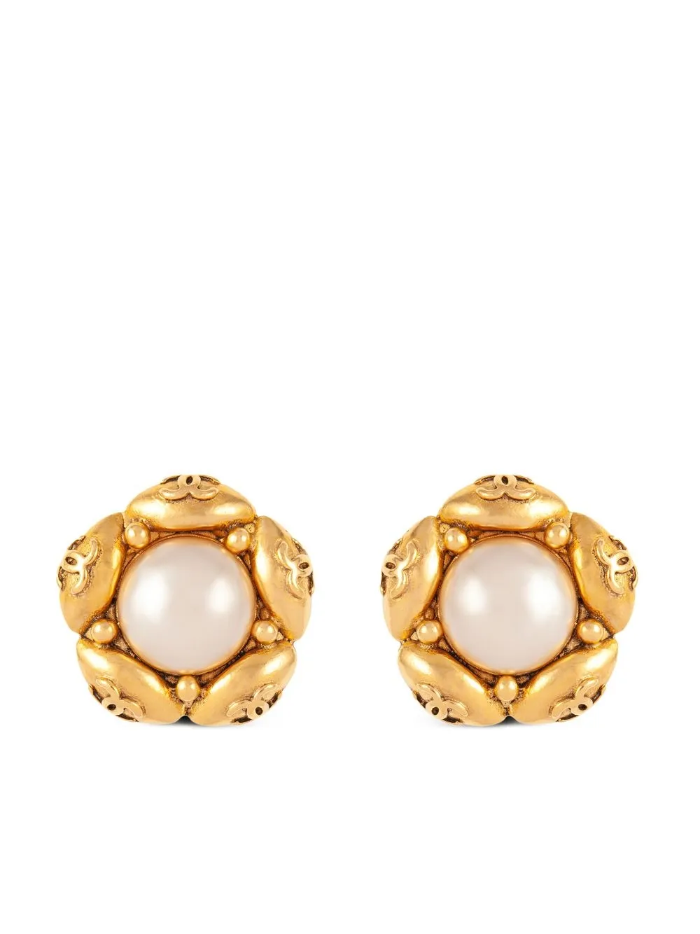 

Chanel Pre-Owned 1994 faux-pearl clip-on earrings - Gold