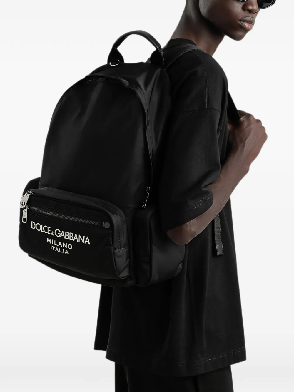 DOLCE & GABBANA ブラックバックパック Dolce & Gabbana logo-stamp Backpack | Black | FARFETCH