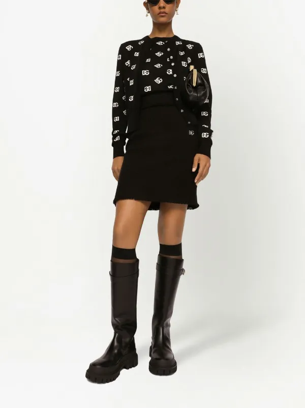 新品タグ付き　DOLCE&GABBANA　デカロゴ刺繍　ニットベスト　M Dolce & Gabbana intarsia-logo Knitted Vest Top | Black | FARFETCH