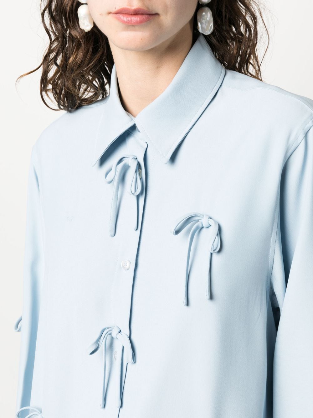 Shop Viktor & Rolf Bed Of Bows Long-sleeve Shirt In Blue