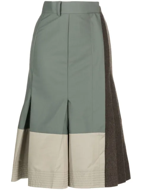 sacai 플리츠 패널 미디 스커트