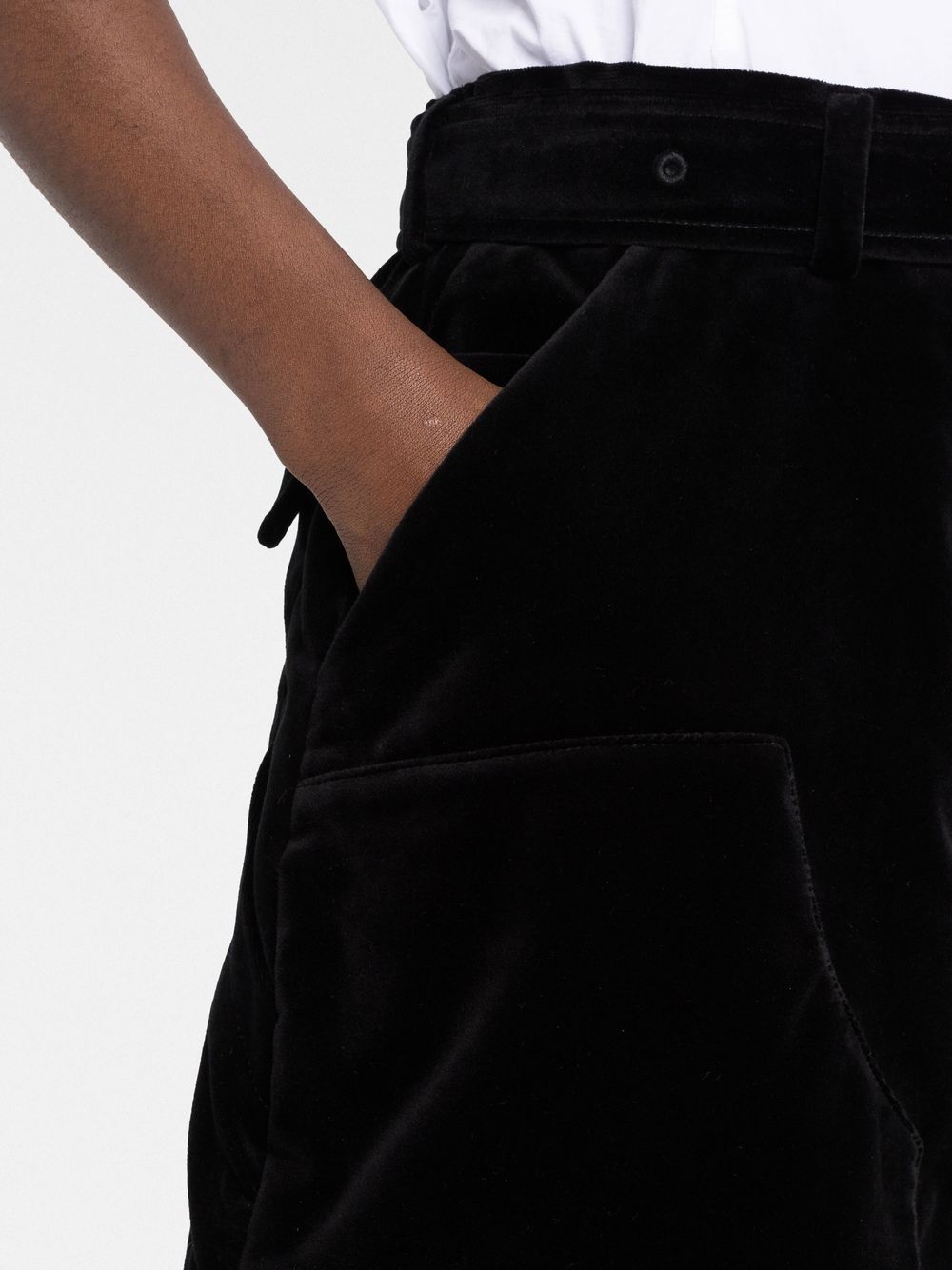 Shop Simone Rocha High-waisted Velvet Shorts In Schwarz
