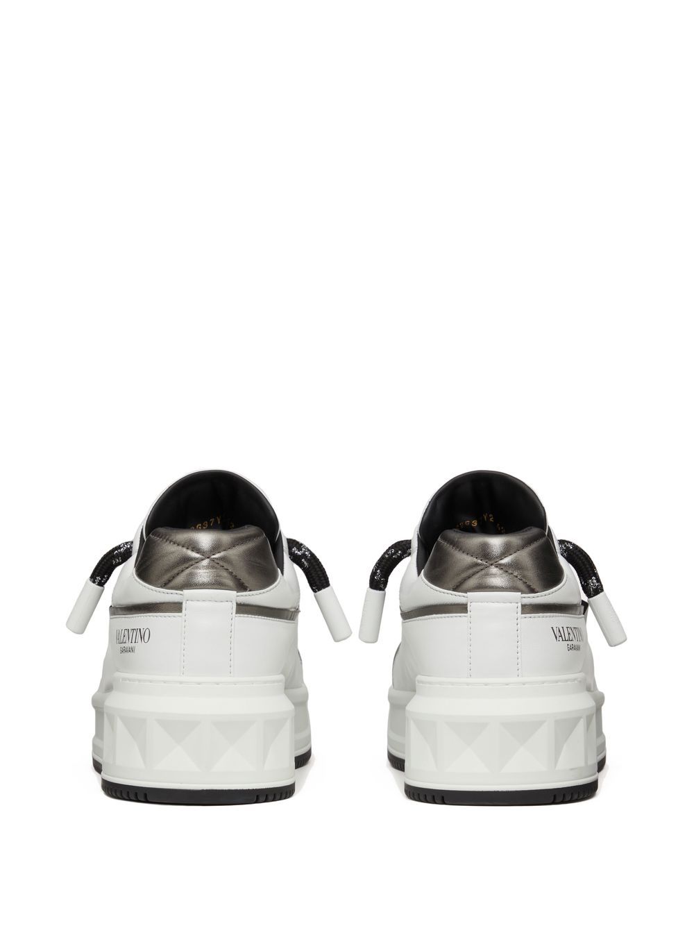 VALENTINO GARAVANI ONE STUD XL LOW-TOP SNEAKERS 