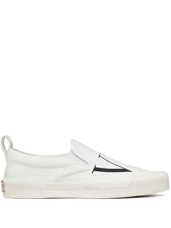 Valentino hot sale sneakers farfetch