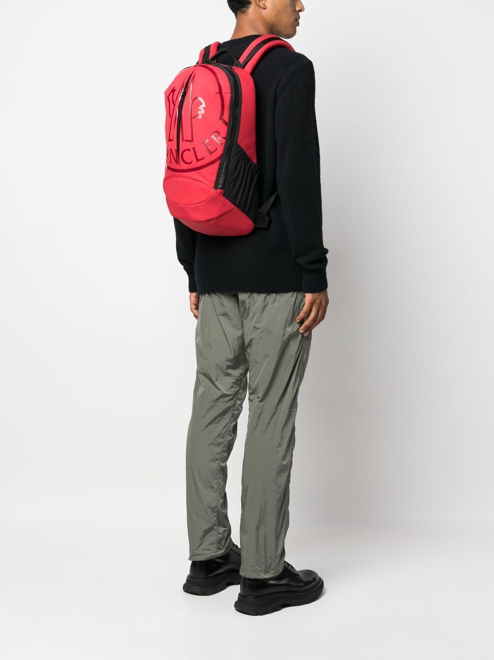 Shop Moncler Logo-print Backpack In 红色