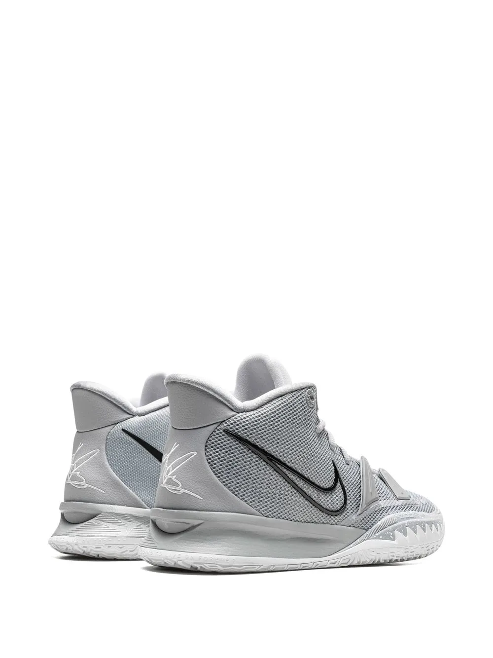 kyrie 7 sneakers