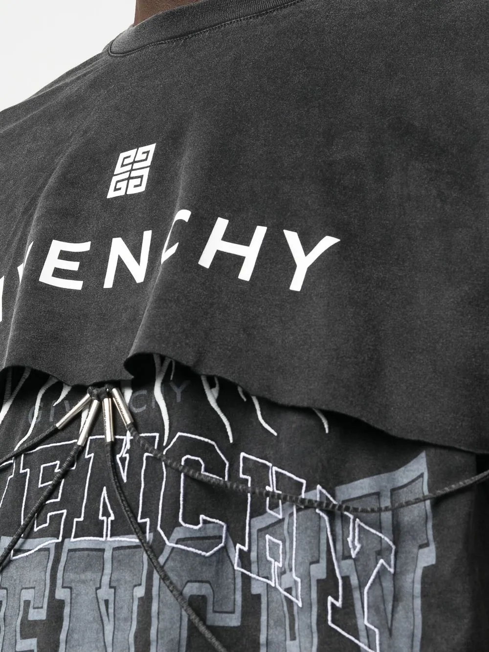 Givenchy T-shirt met logoprint Grijs