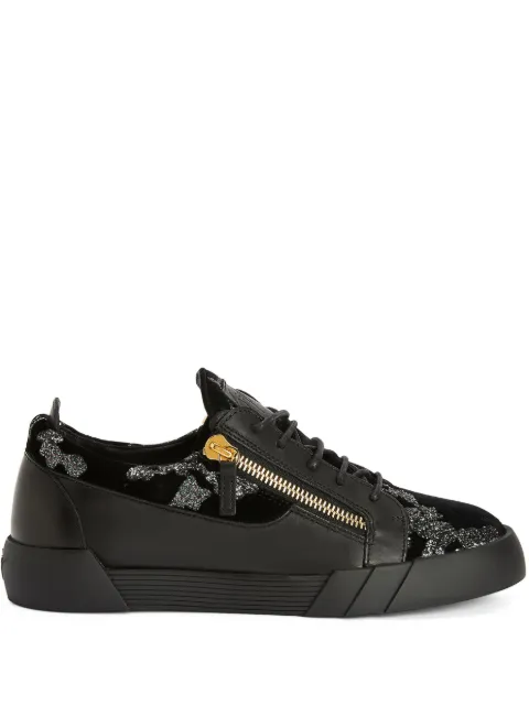 Giuseppe Zanotti tenis bajos con agujetas