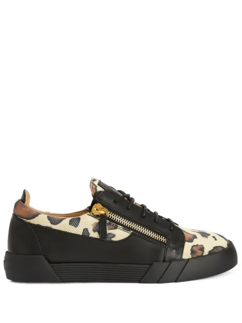 Giuseppe Zanotti tenis bajos con agujetas