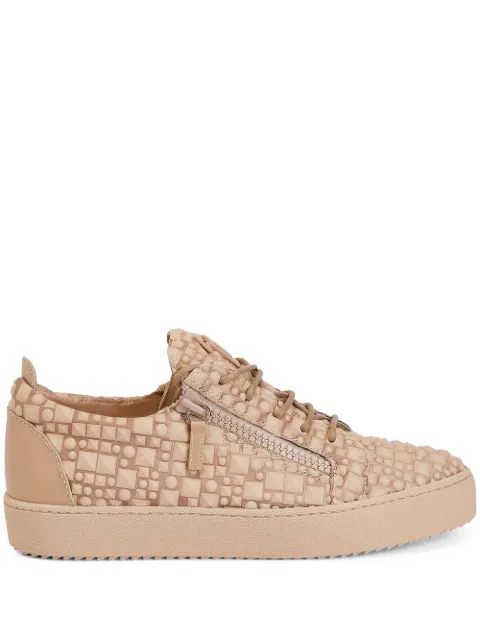 Giuseppe Zanotti tenis bajos con apliques 