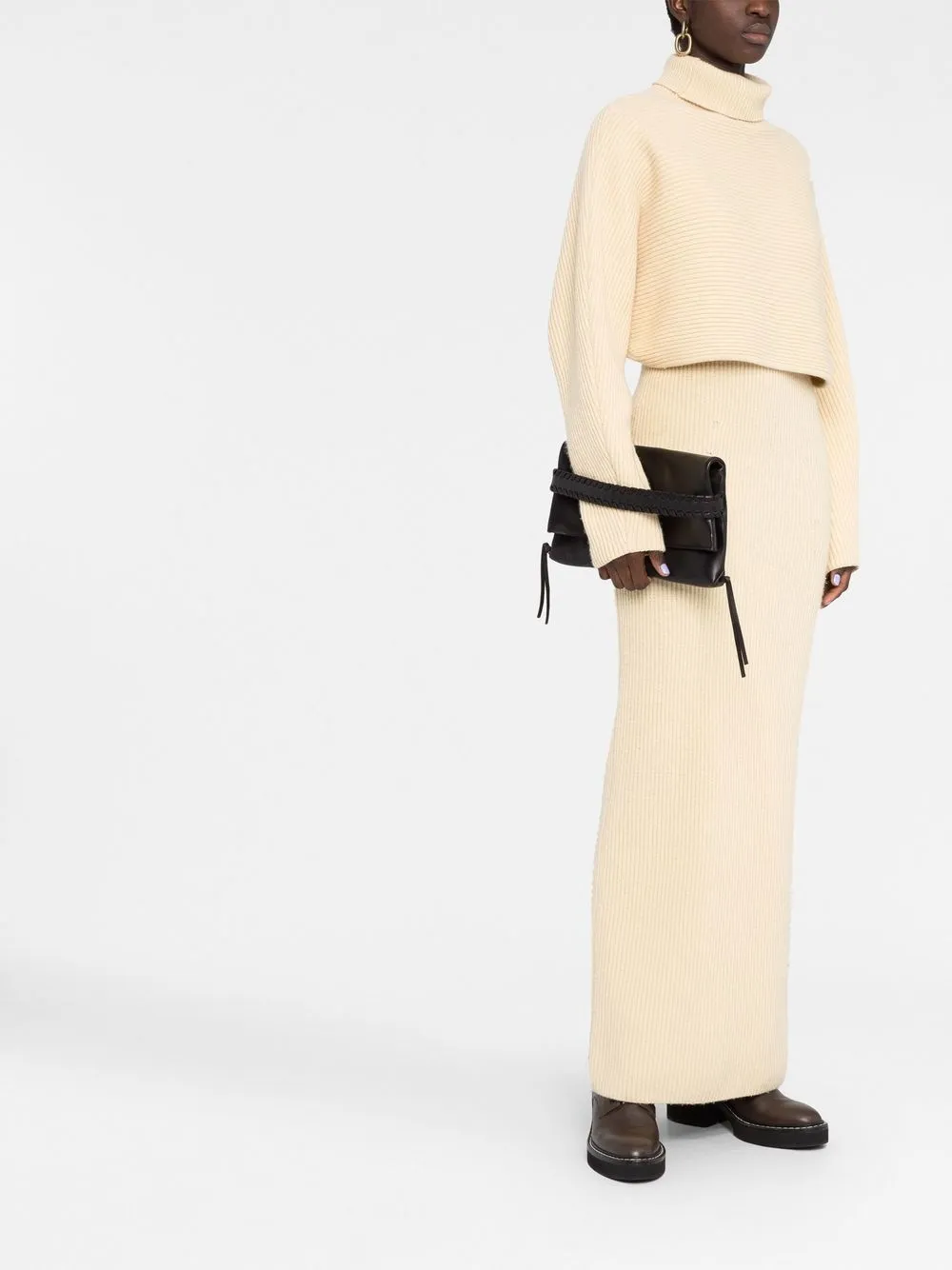 Chloé Mony Leather Clutch Bag In Black