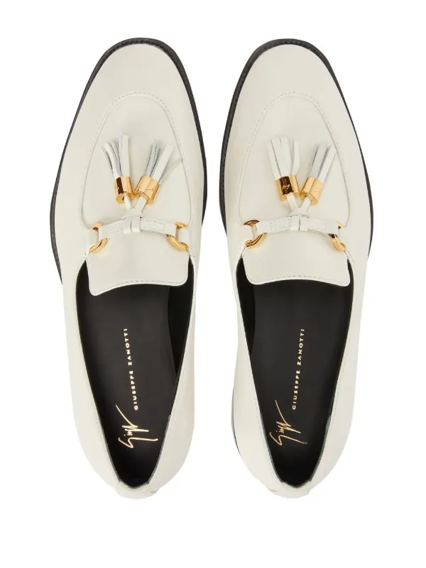 ジュゼッペザノッピー　タッセルローファー￼ Giuseppe Zanotti タッセル ローファー | ホワイト | FARFETCH JP