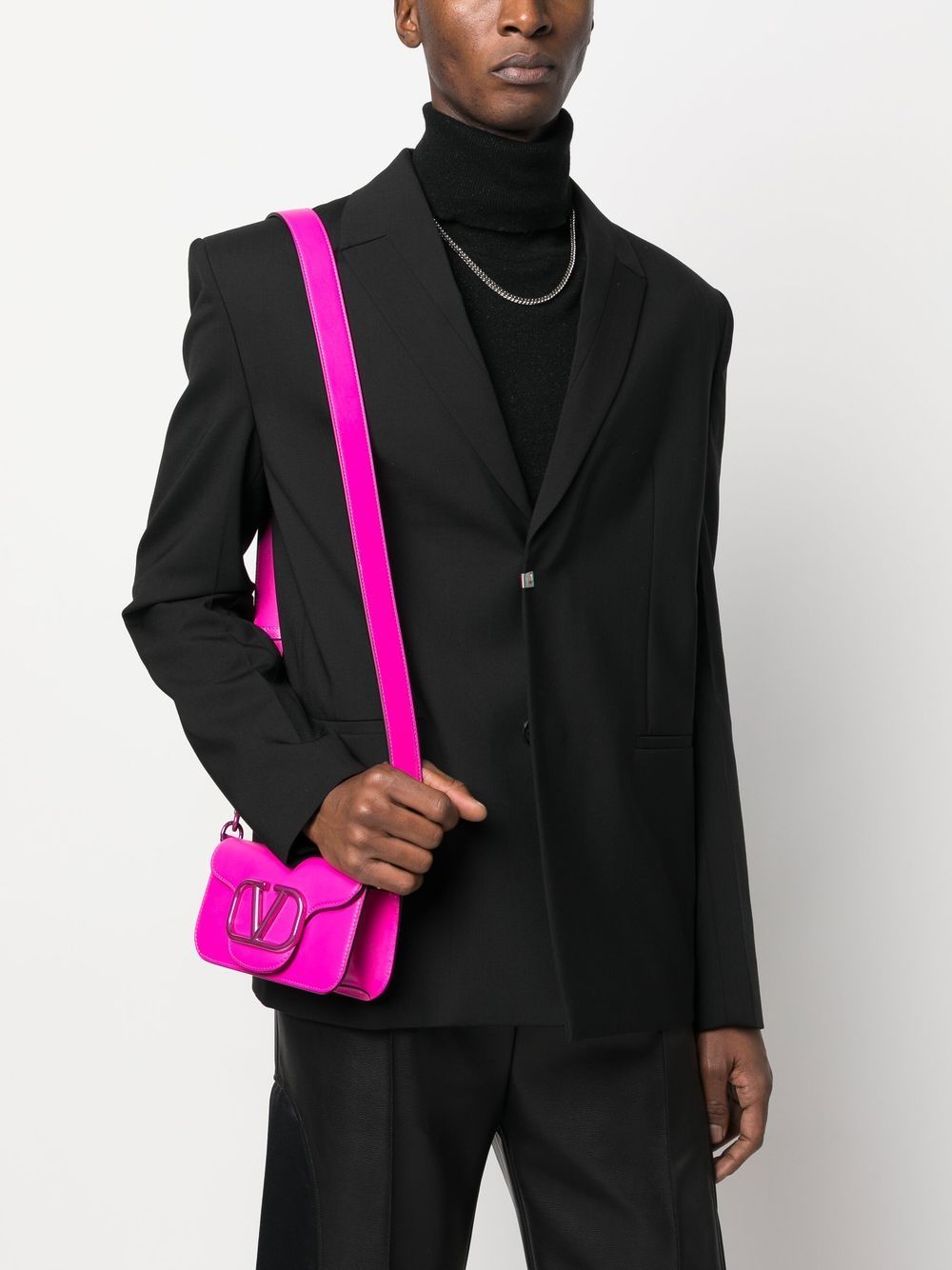 Shop Valentino Logo-plaque Shoulder Bag In Rosa