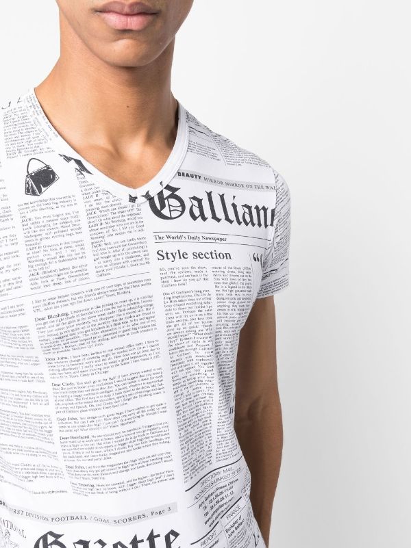 John Galliano Pre-Owned 2000s Gazette Print T-shirt - Farfetch