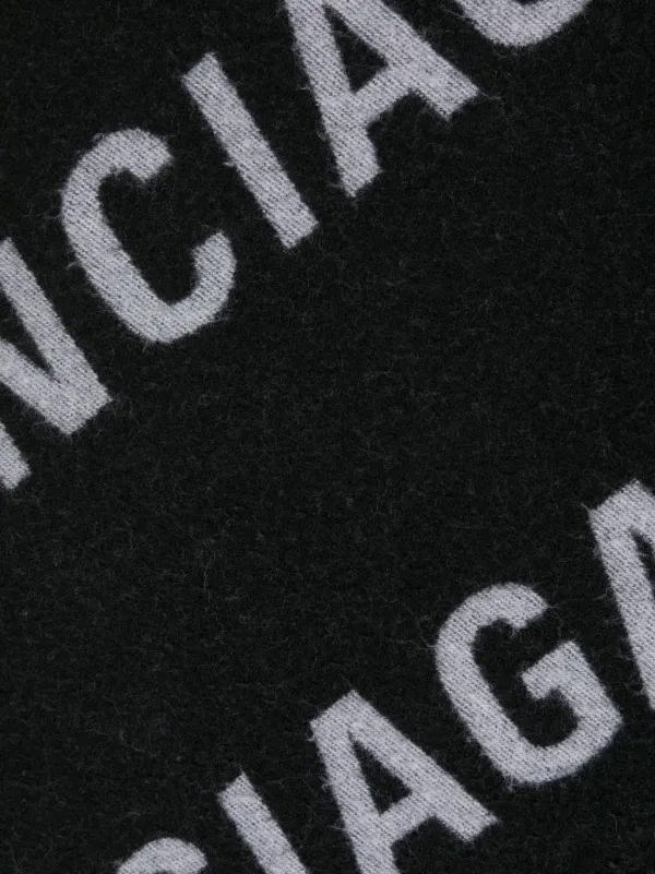 BALENCIAGA バレンシアガロゴジャガードウ ールマフラー グレーブラック Balenciaga Fringed jacquard-logo Scarf | Black | FARFETCH