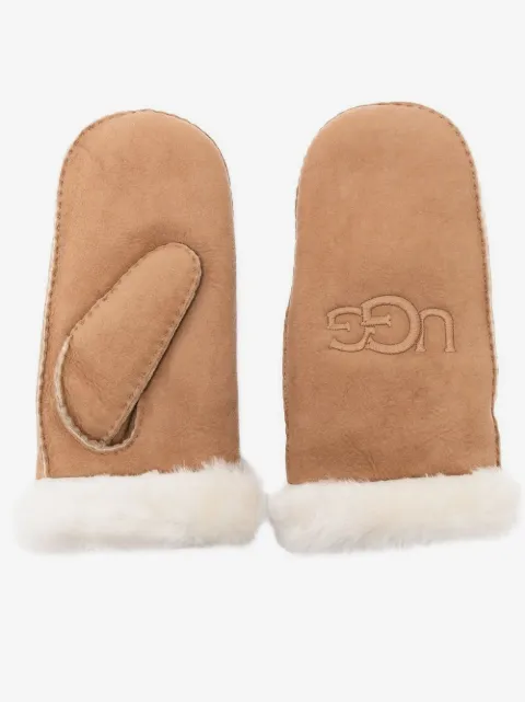 UGG embroidered-logo shearling mittens
