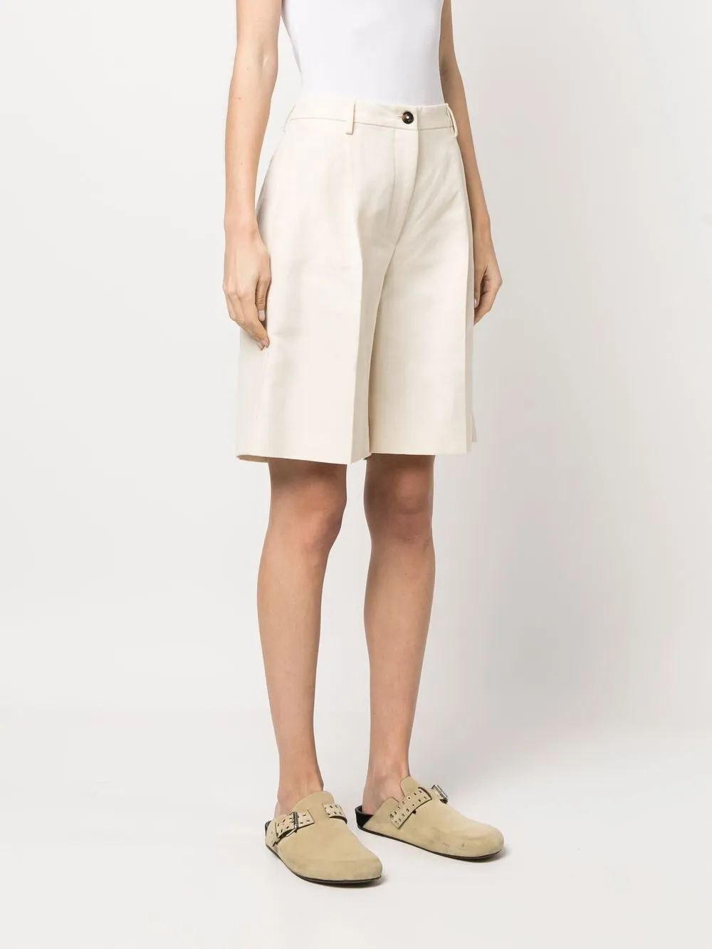 Fay Pleated Straight-leg Shorts In Nude