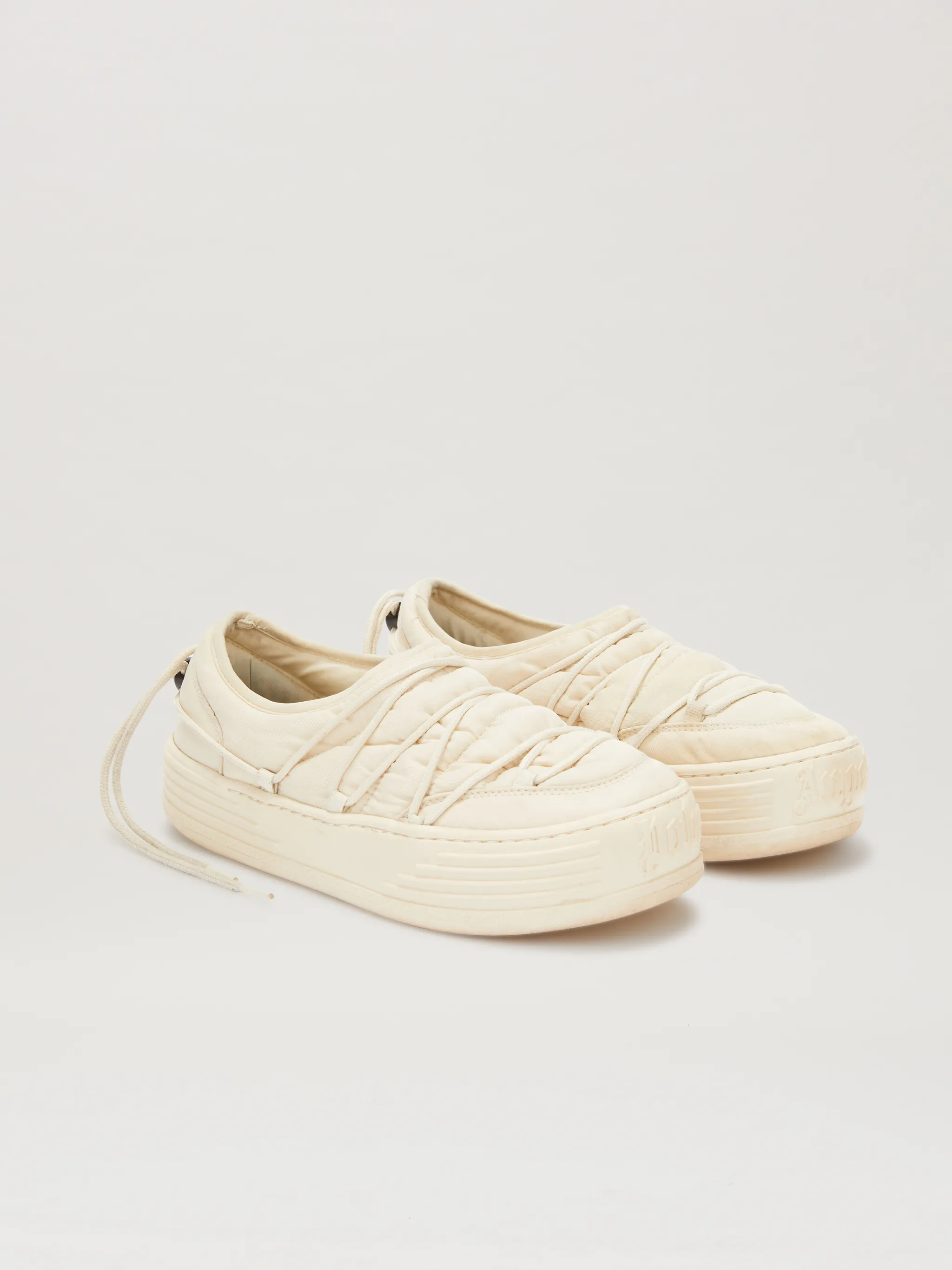 Snow Puffed Sneakers