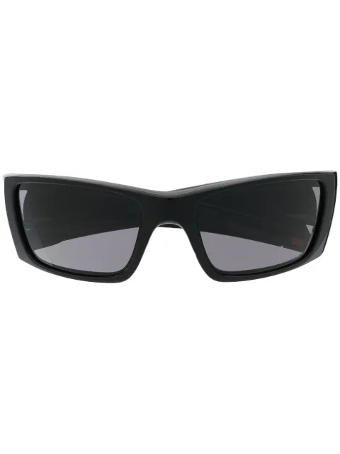 Oakley logo-plaque sunglasses