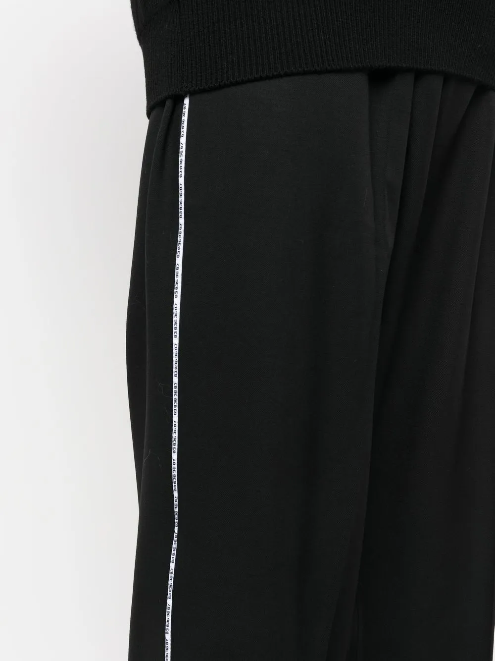 VTMNTS STRIPE-DETAIL TAILORED TROUSERS 