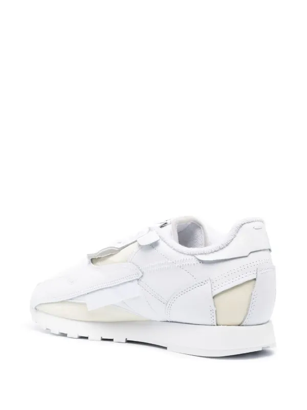 MAISON MARGIELA x REEBOK メンズスニーカー ホワイト Reebok x Maison Margiela スニーカー | ホワイト | FARFETCH JP
