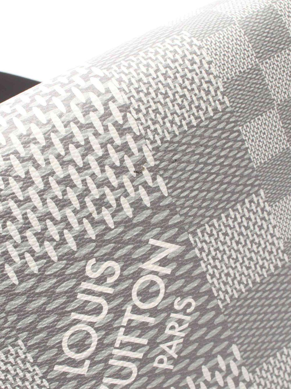 Louis Vuitton 2020s pre-owned Damier Graphite 3D Studio Messenger Bag -  Farfetch