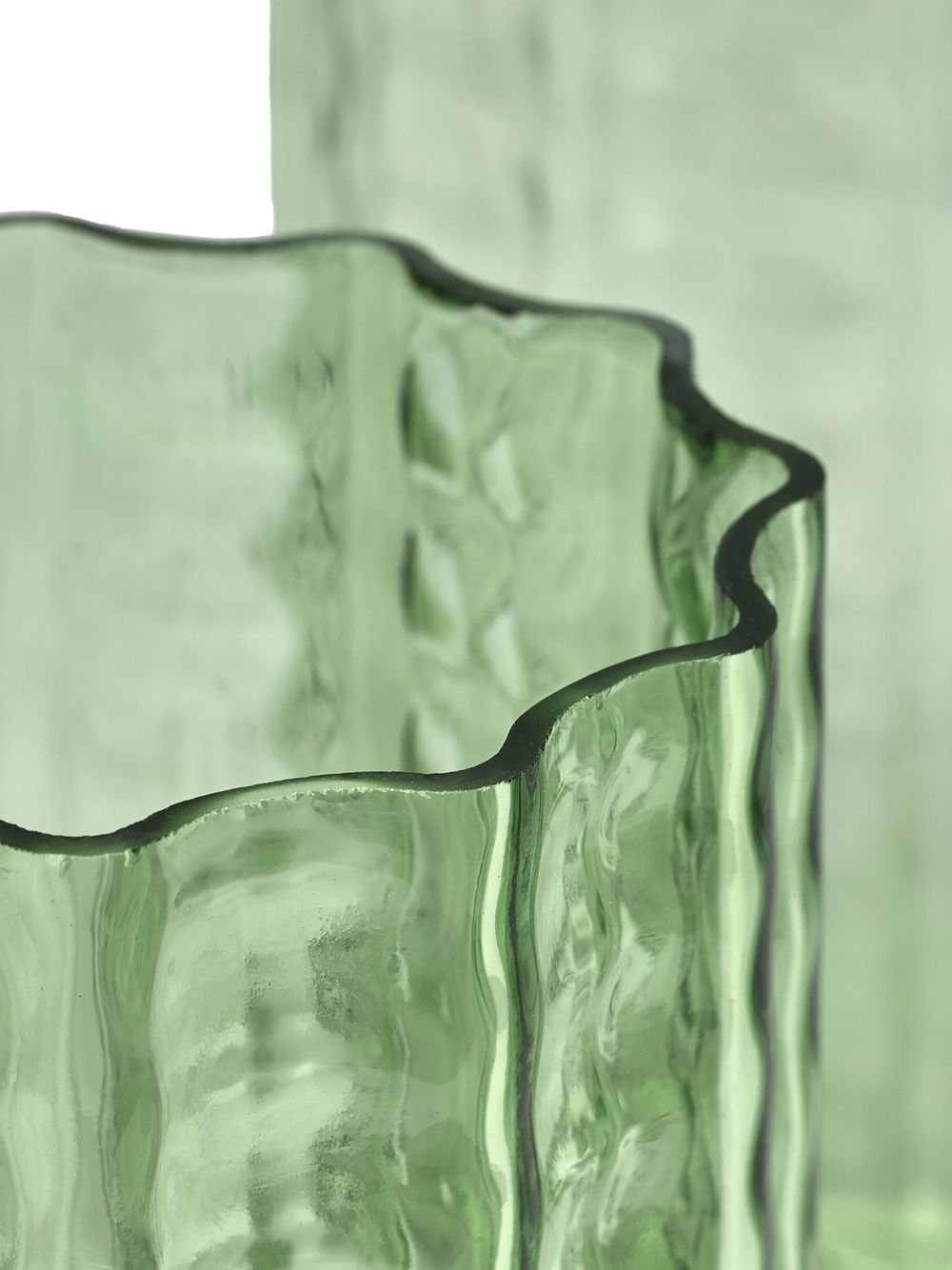 Image 2 of Serax Wave 02 vase