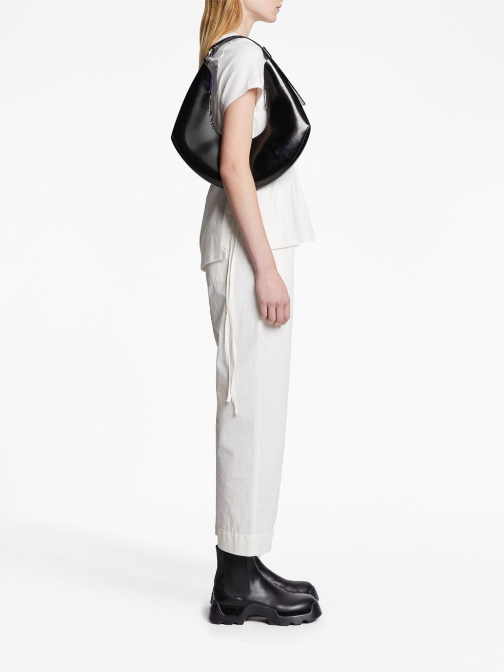 Shop Proenza Schouler White Label Chrystie Leather Shoulder Bag In Schwarz