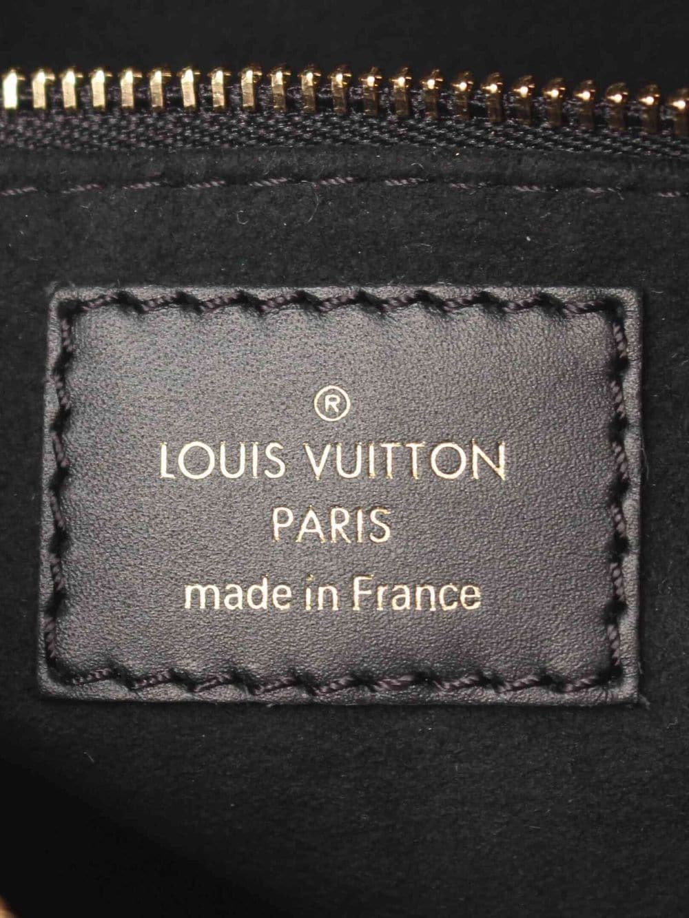 Louis Vuitton pre-owned Petite Malle Floral lace-print Crossbody Bag -  Farfetch