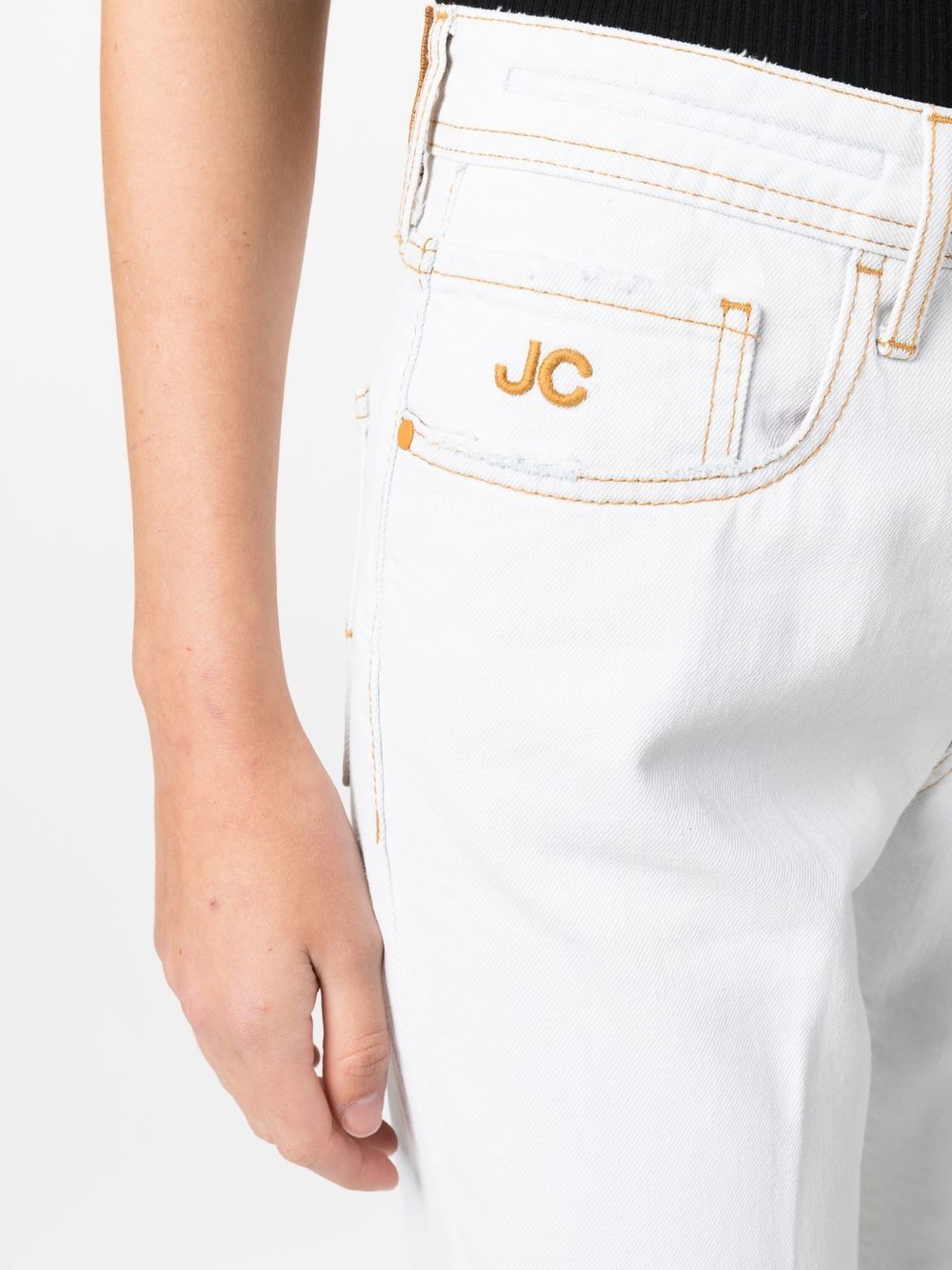 Shop Jacob Cohen Embroidered-logo Tapered Jeans In Blue
