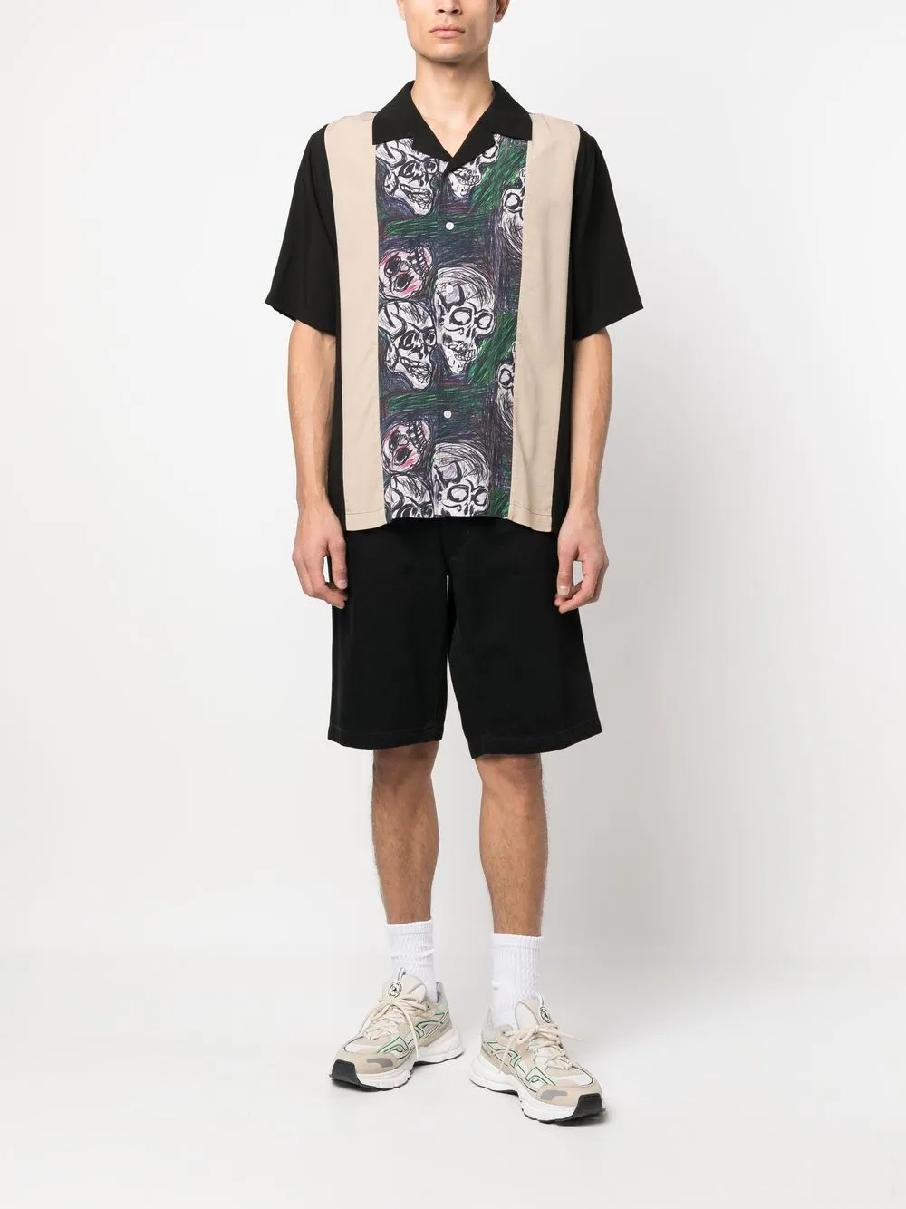 Perks And Mini Bowlingshirt met doodskopprint - Zwart
