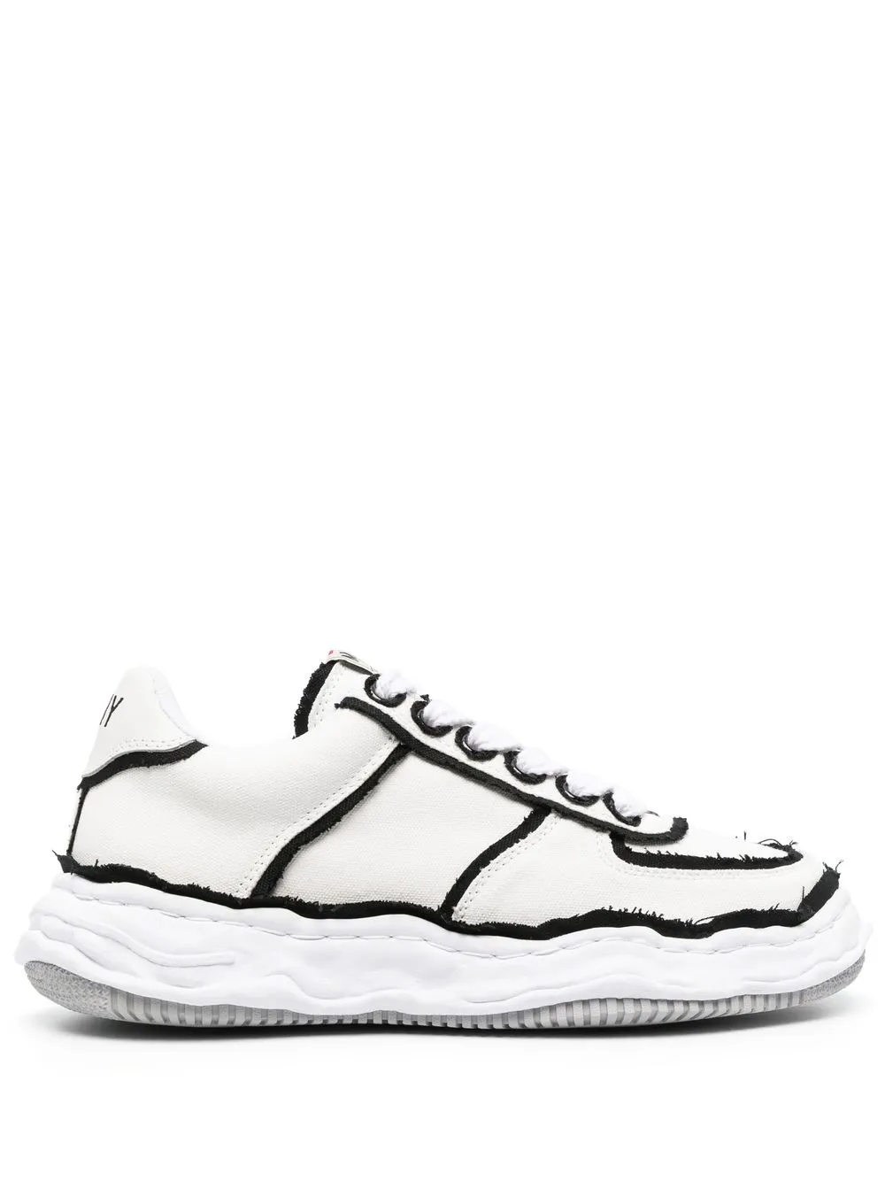 

Miharayasuhiro Modified contrast-trim low-top sneakers - White