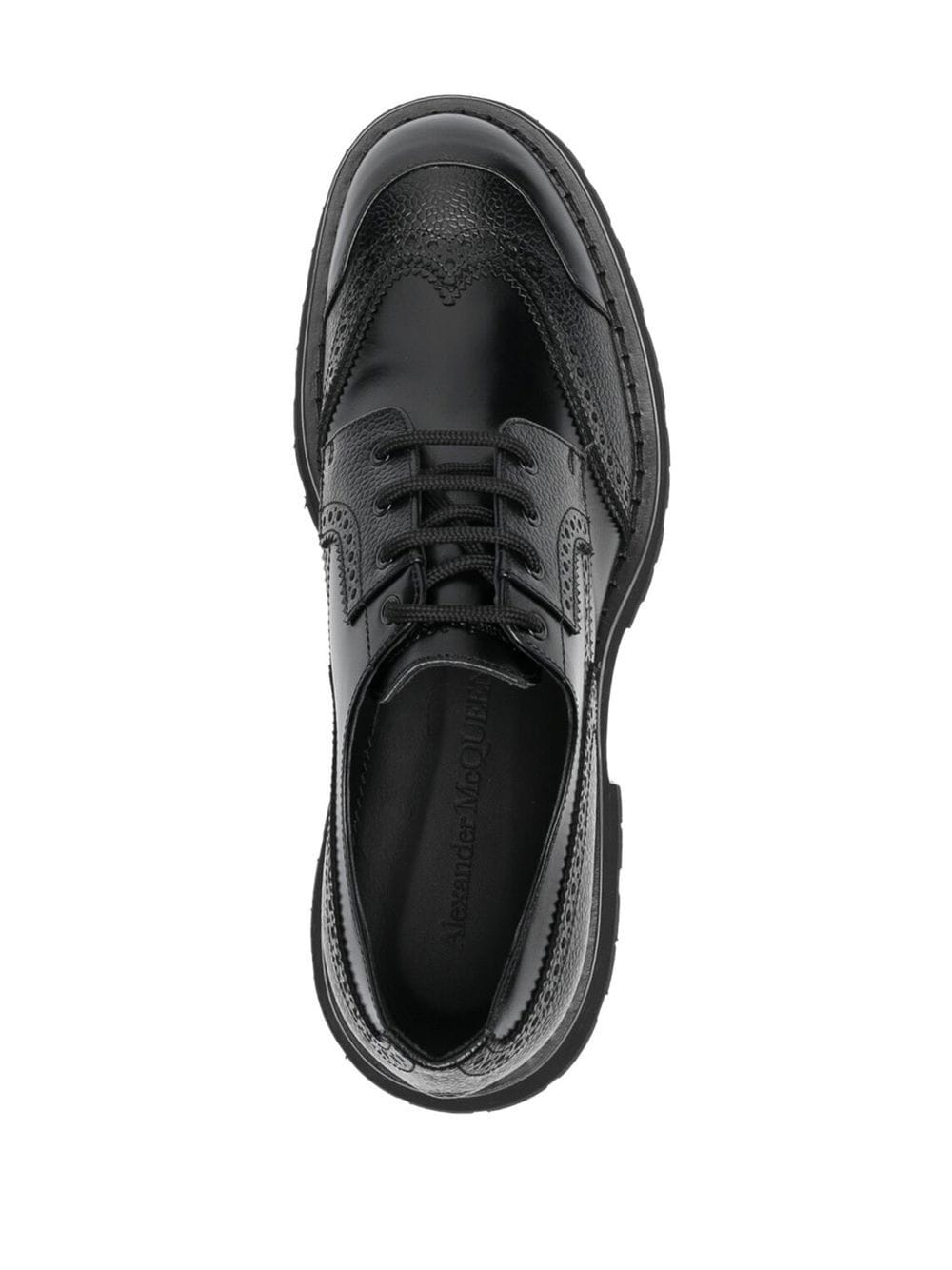 Shop Alexander Mcqueen Polished Lace-up Fastening Brogues In Black