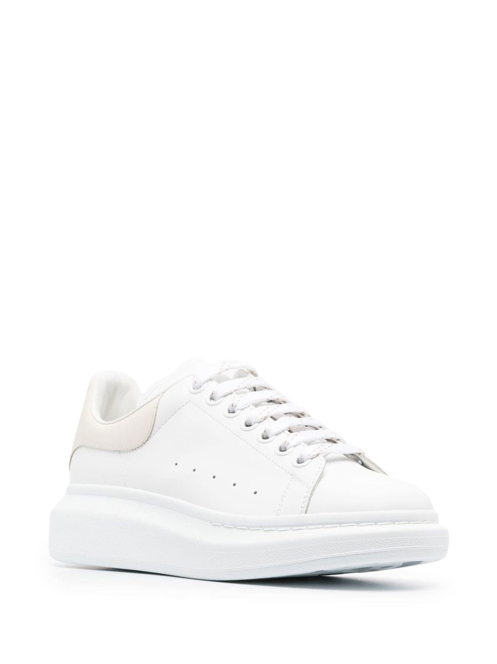 Alexander McQueen Oversized low-top sneakers - Wit