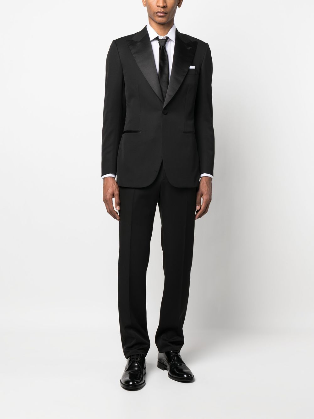 Shop Brioni Single-breasted Smoking Suit In 黑色
