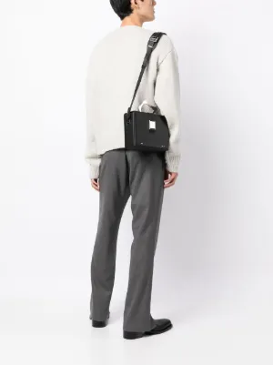 【関税込み】HELIOT EMIL メッセンジャー バッグ & サッチェル HELIOT EMIL leather-box Messenger Bag | Black | FARFETCH JO