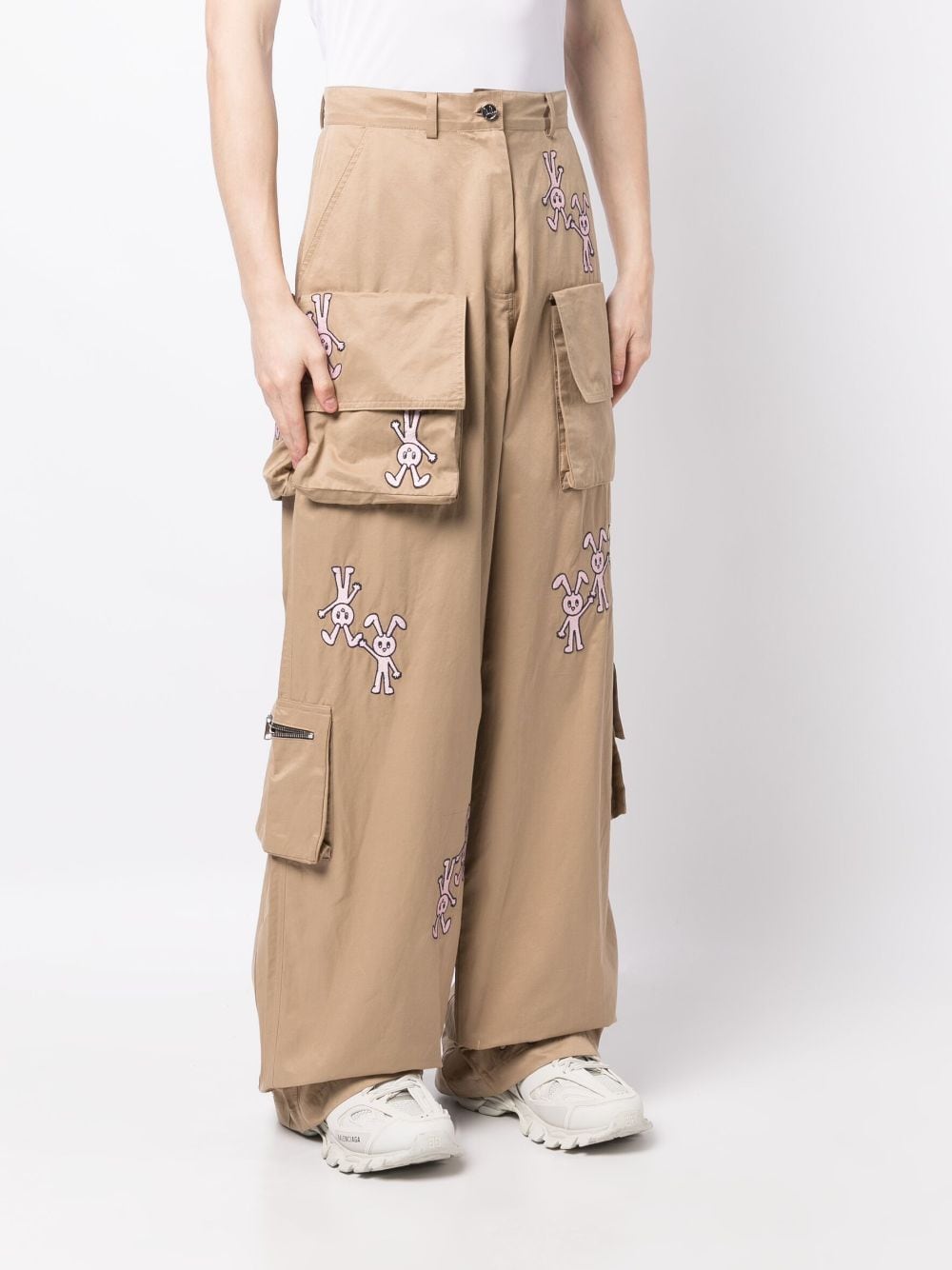 Shop Natasha Zinko Logo-print Cotton Cargo Pants In Brown