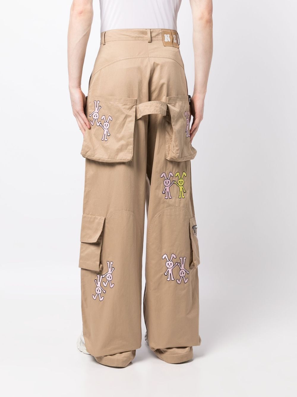 Shop Natasha Zinko Logo-print Cotton Cargo Pants In Brown