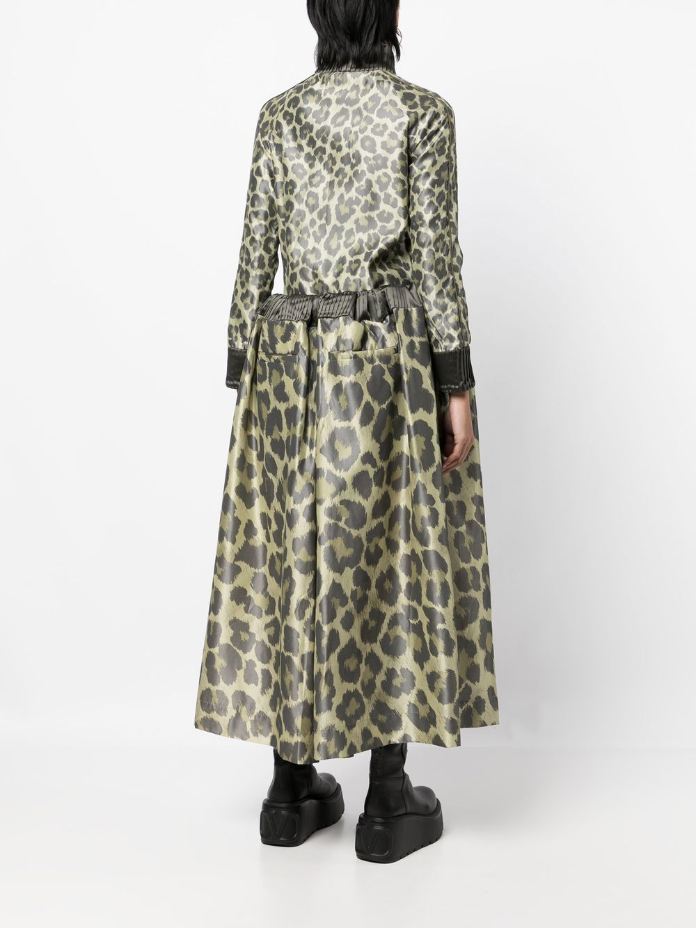 Shop Sacai Leopard-print Maxi Dress In Grün